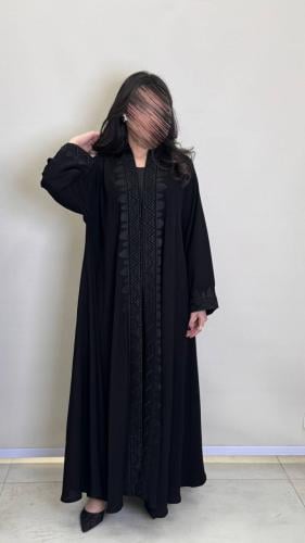 عباية دايموند بقماش كريب ملكي دبل كلوش عنابي