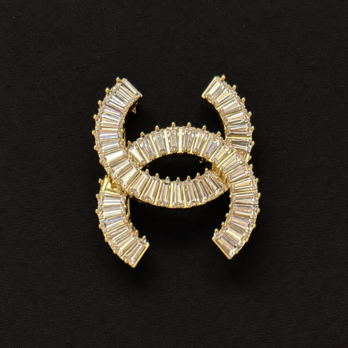 Luxury Interlocking Brooch