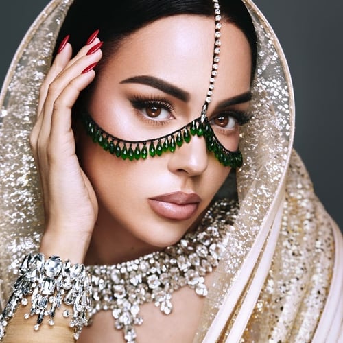 عدسات جورجينا من امارا بيسكت 2024 - Amara Biscuit...