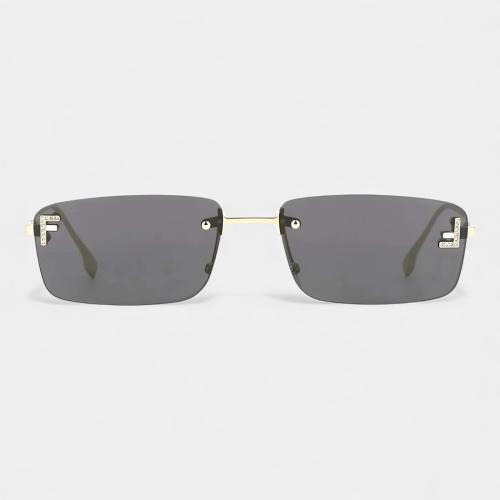 نظارة شمسية ماركة FENDI موديل FENDI 4172US 32A *3...
