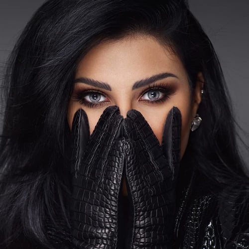 عدسات أمل العواضي من امارا أشواريا كوليكشن 2022 -...