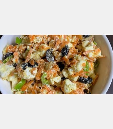 Cheese salad with nuts