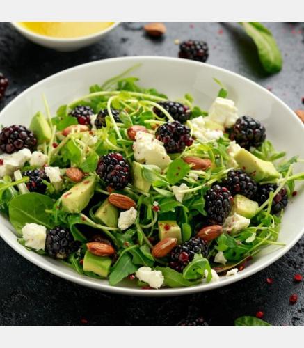 The tastiest labneh salad with berry mixture