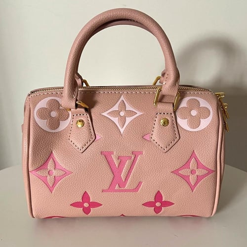 LV بينك
