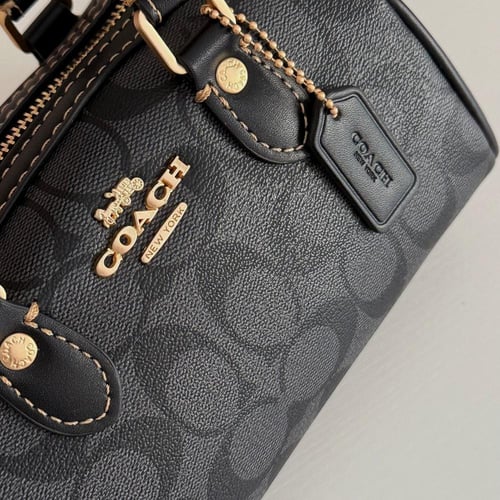 كوتش روان اسود مقاس 19