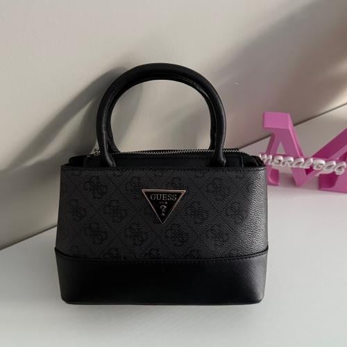 Guess فضي