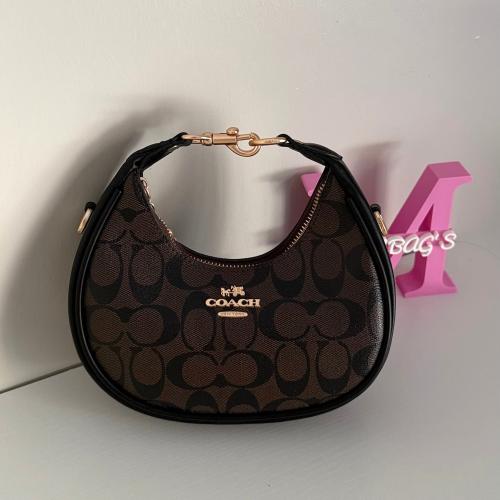 كوتش Mira