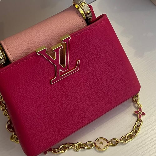 LV Pink غامق