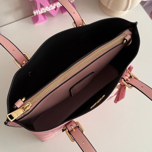 كوتش مولي بينك