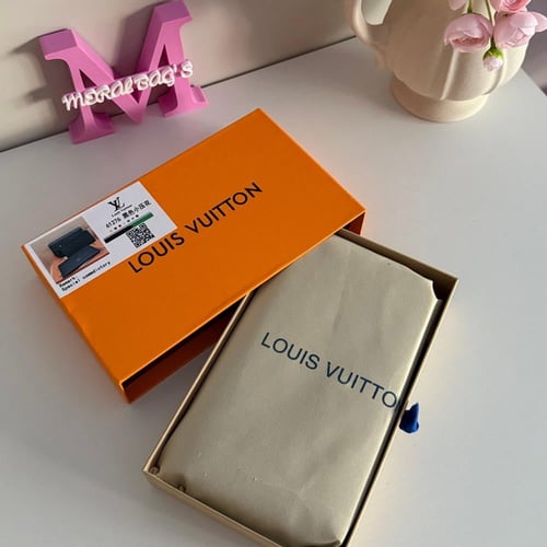 LV أسود مطفي