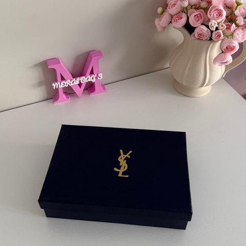 سان لوران اسود