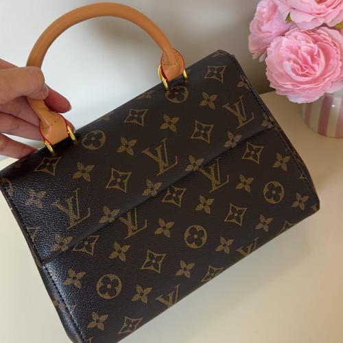 Louis Vuitton Alma BB