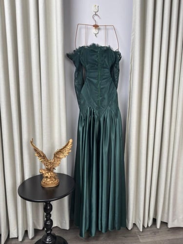 فستان اشواق