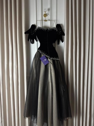 فستان انهار