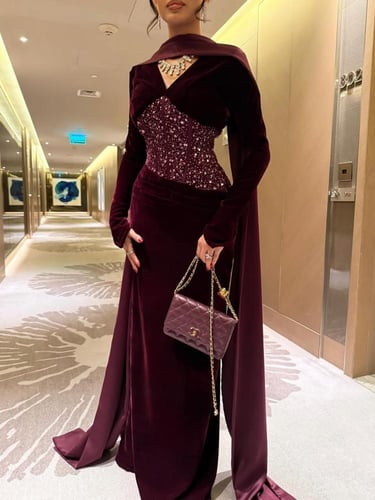 فستان برغندي مخمل