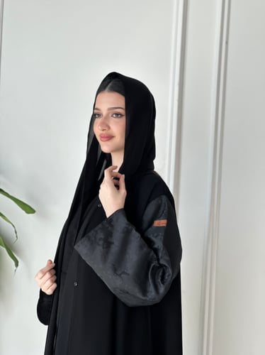 عباية تفتة ارمي علي الكم والعبايه