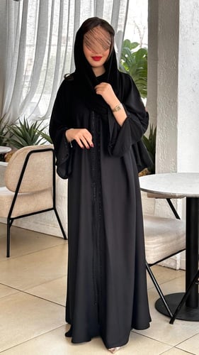 عباية تطريز علي الكم والعباية