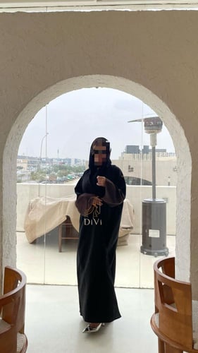 عبايه بني ع الكم