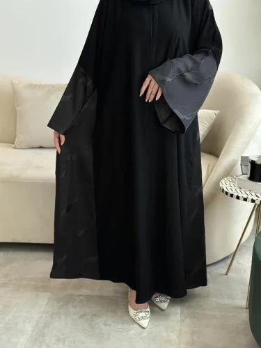 عبايه جاكار طرف الكم والعبايه