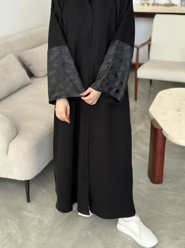 عباية كريب ارمي ع الكم