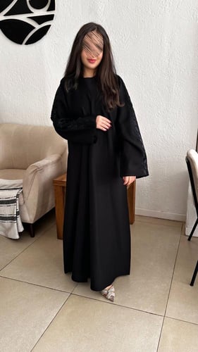 عباية شيك أغصان علي الكتف