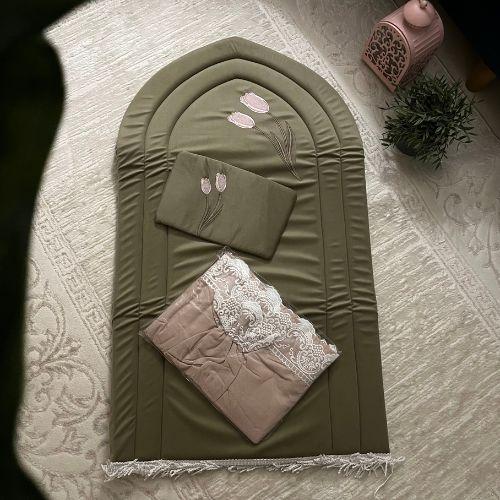 طقم صلاة فاخر بلون زيتي ووردي