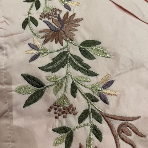 طقم صلاة ملكي مطرز بالذهبي