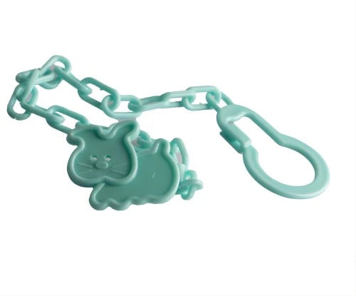 A chain with a cat-shaped pendant