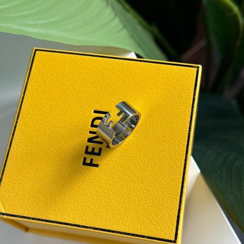 خاتم فندي فضي شامل الملحقات