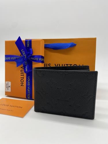 محافظ لويس فيتون Lv مع الملحقات