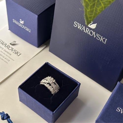خاتم سوارفسكي شامل الملحقات