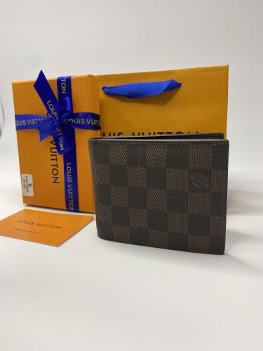 محفظه لويس فيتون LV مع ملحقاته