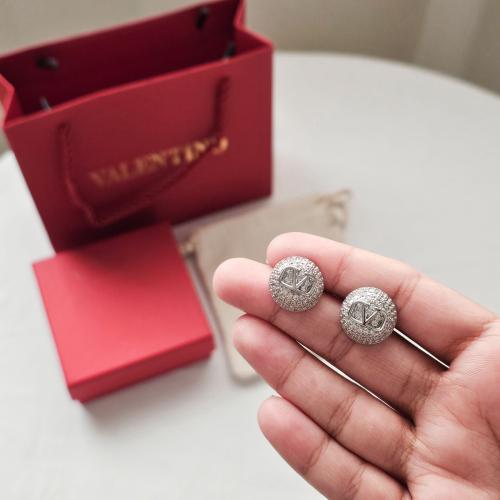 حلق فالنتينو فضي شامل الملحقات