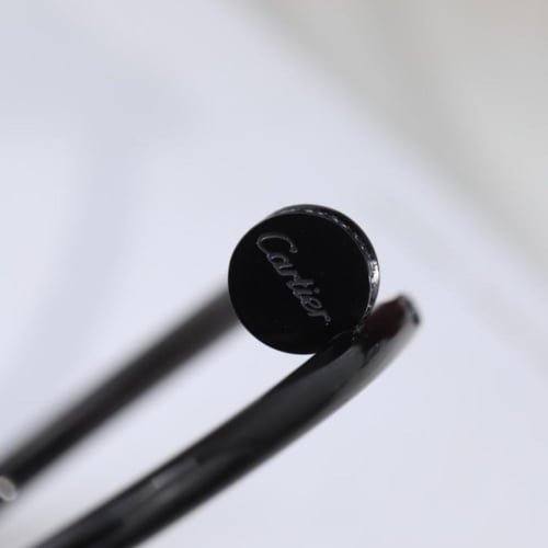 سوارة كارتير مسمار اسود شامل الملحقات