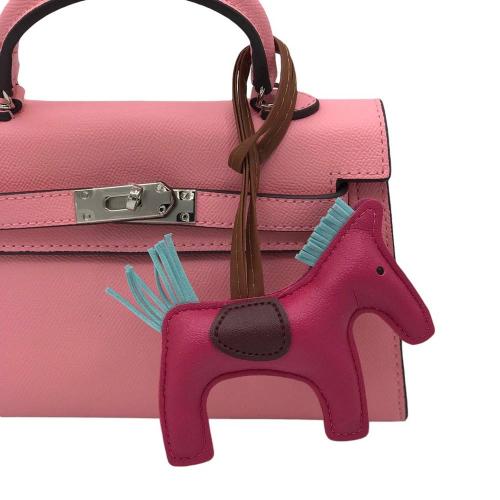 Horse pendant