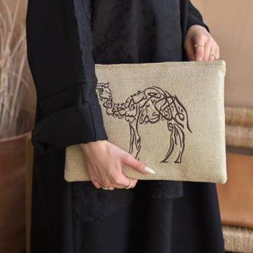 Camel bumper