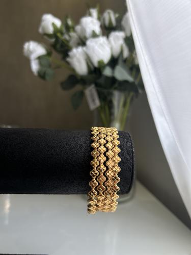 Van Cleef's garages gold substitute