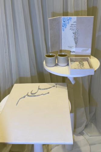 The velvet package for the marriage contract