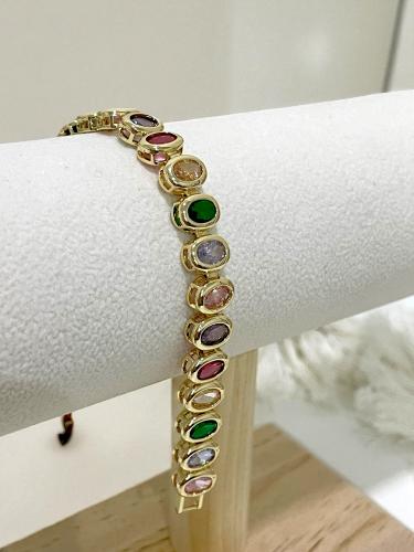 اسوارة مطلية ذهب بأحجار ملونة – تصميم أنيق عصري. M...