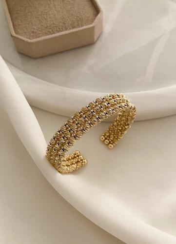 أسوارة ذهبية مطلية عيار ١٤ بتصميم عصري فاخر MB-324