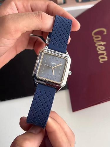 ساعة رجالي مغناطيس ربل كحلي اطار فضي