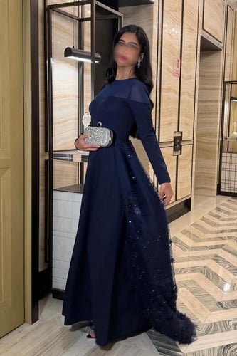 فستان ماكسي ساتر بلمعه خفيفه