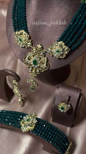 طقم زمرد هندي