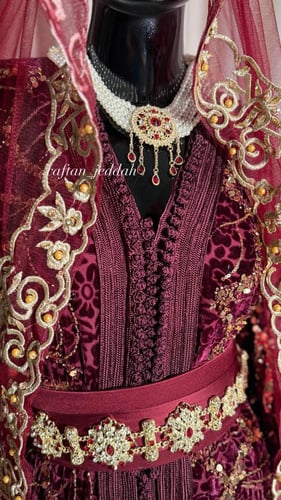 تكشيطة عروس مخمل عودي