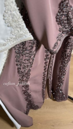 قفطان النرجس(كلوش)