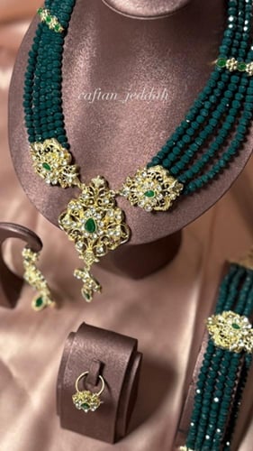 طقم زمرد هندي