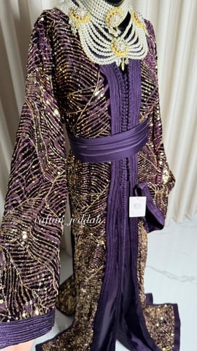 تكشيطة عروس مخمل موف