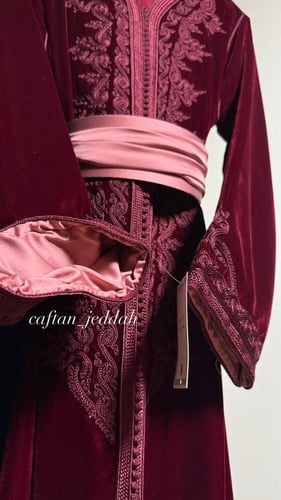 قفطان مخملية