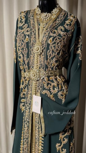 تكشيطة العروس مع ملحقاتها