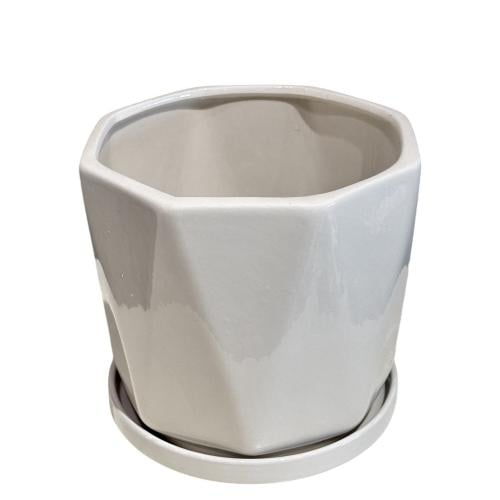 فازة خزف أبيض وسط